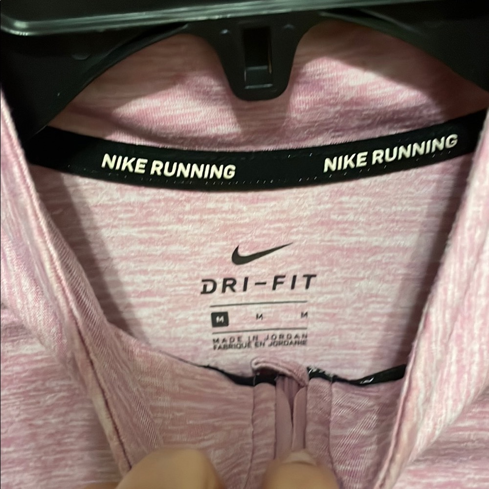 Nike Pink running shirt‎ with Long Sleeves size medium - Picture 2 of 6